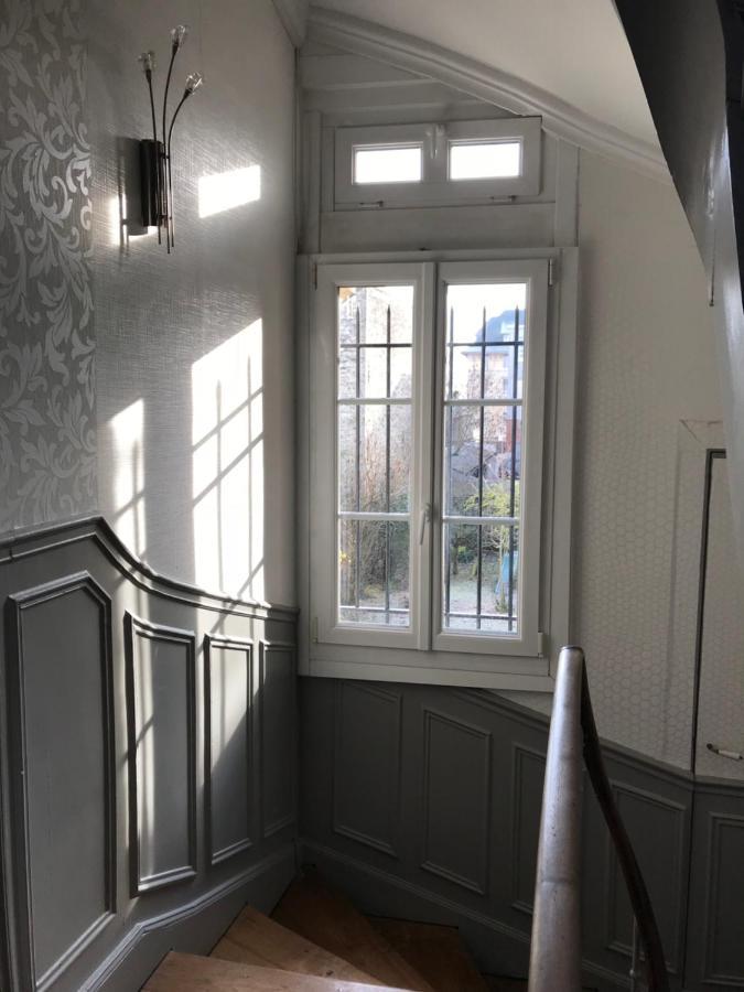 シャロン・アン・シャンパーニュ Un Jardin Dans La Ville Bed & Breakfast エクステリア 写真