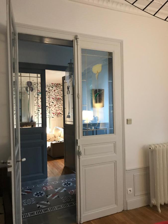 シャロン・アン・シャンパーニュ Un Jardin Dans La Ville Bed & Breakfast エクステリア 写真